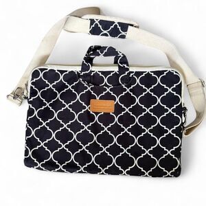 Canvaslife Black Patterned Laptop case